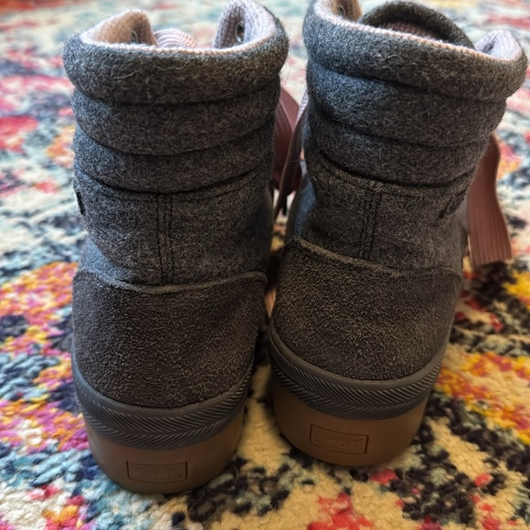 Keds Lace Ups | Women Camp Water-Resistant Boot W/ Thinsulate™ Charcoal Size 9 - Picture 3 of 4